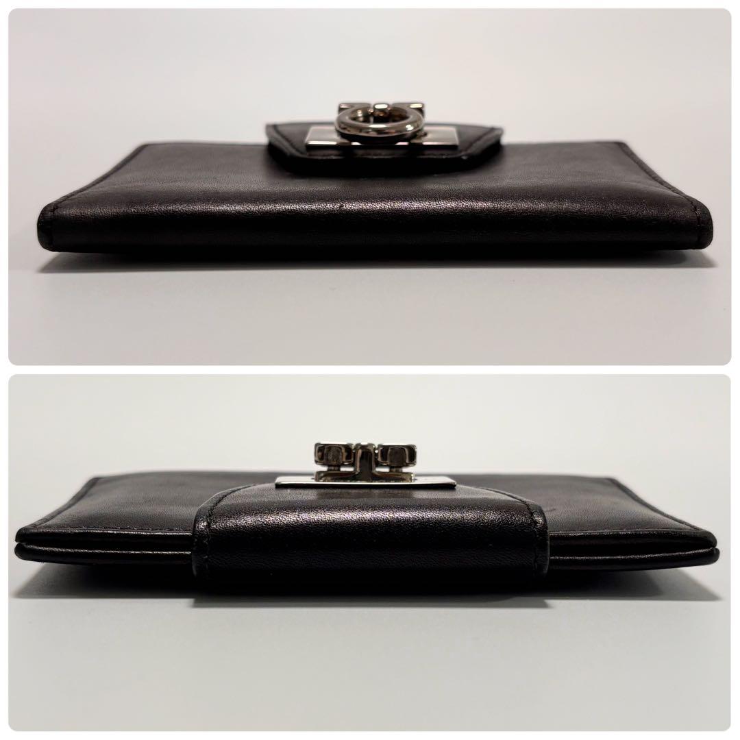 サルヴァトーレフェラガモ 名刺入れ カードケース ガンチーニ シルバー金具 本革