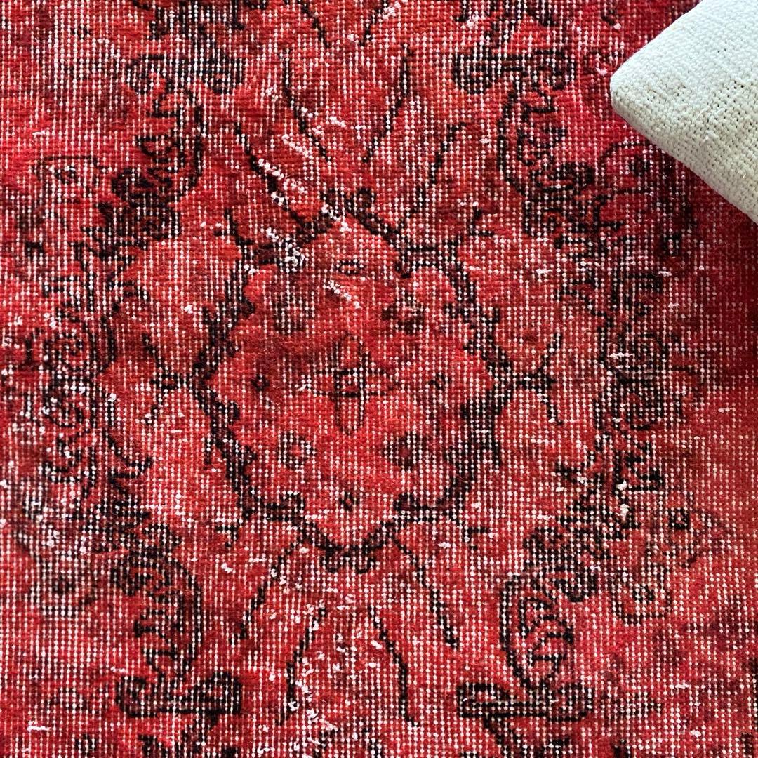 シャビーレッドオーバーダイ　ヴィンテージラグ　トルコラグ