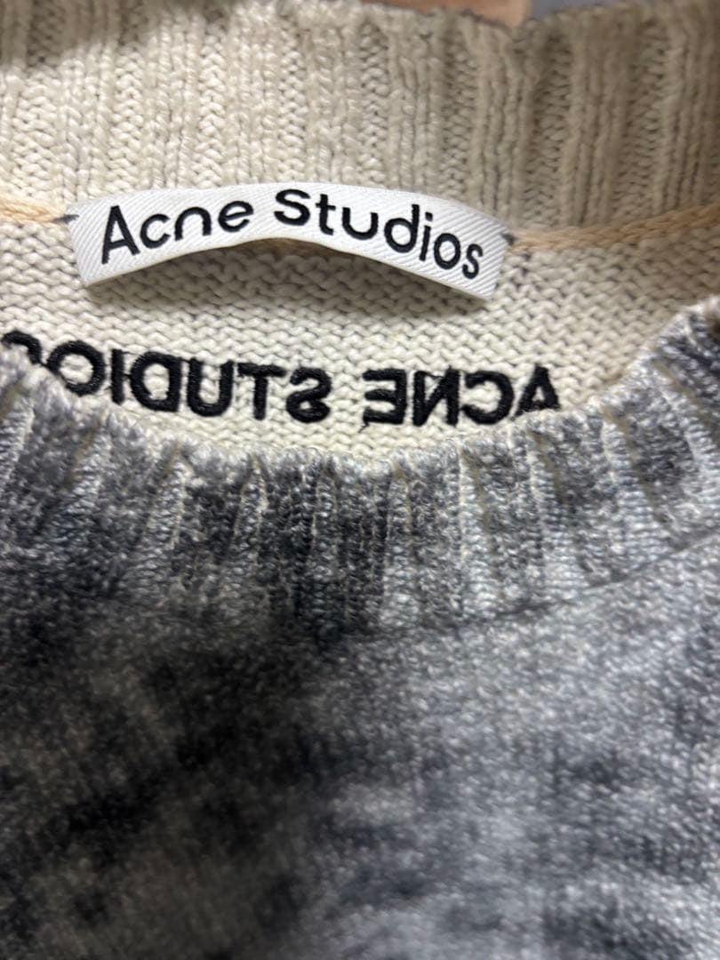 Acne Studios (アクネ ストゥディオズ) ニット