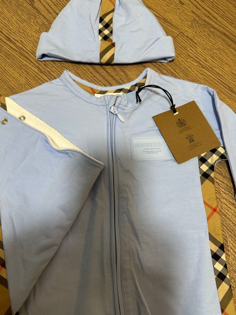 ゆき様Burberry バーバリー ロンパース スタイ　　　　3点セット