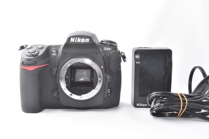 ☆ショット数300回☆ Nikon ニコン D300 ボディ