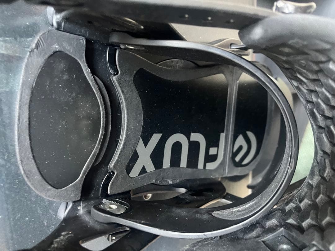 FLUX スノーボードビンディング 黒