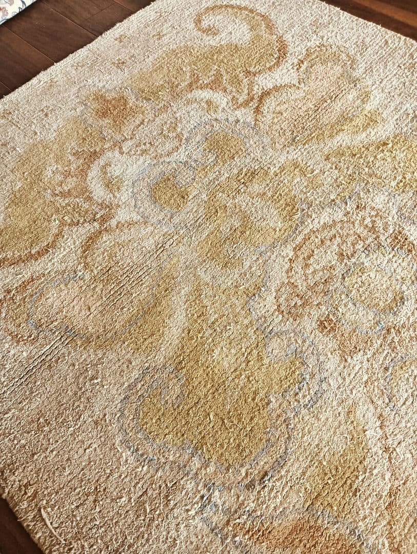 アンティーク緞通　苔色の古びた緞通のラグ　赤穂　堺　鍋島　屋敷　大正ロマン