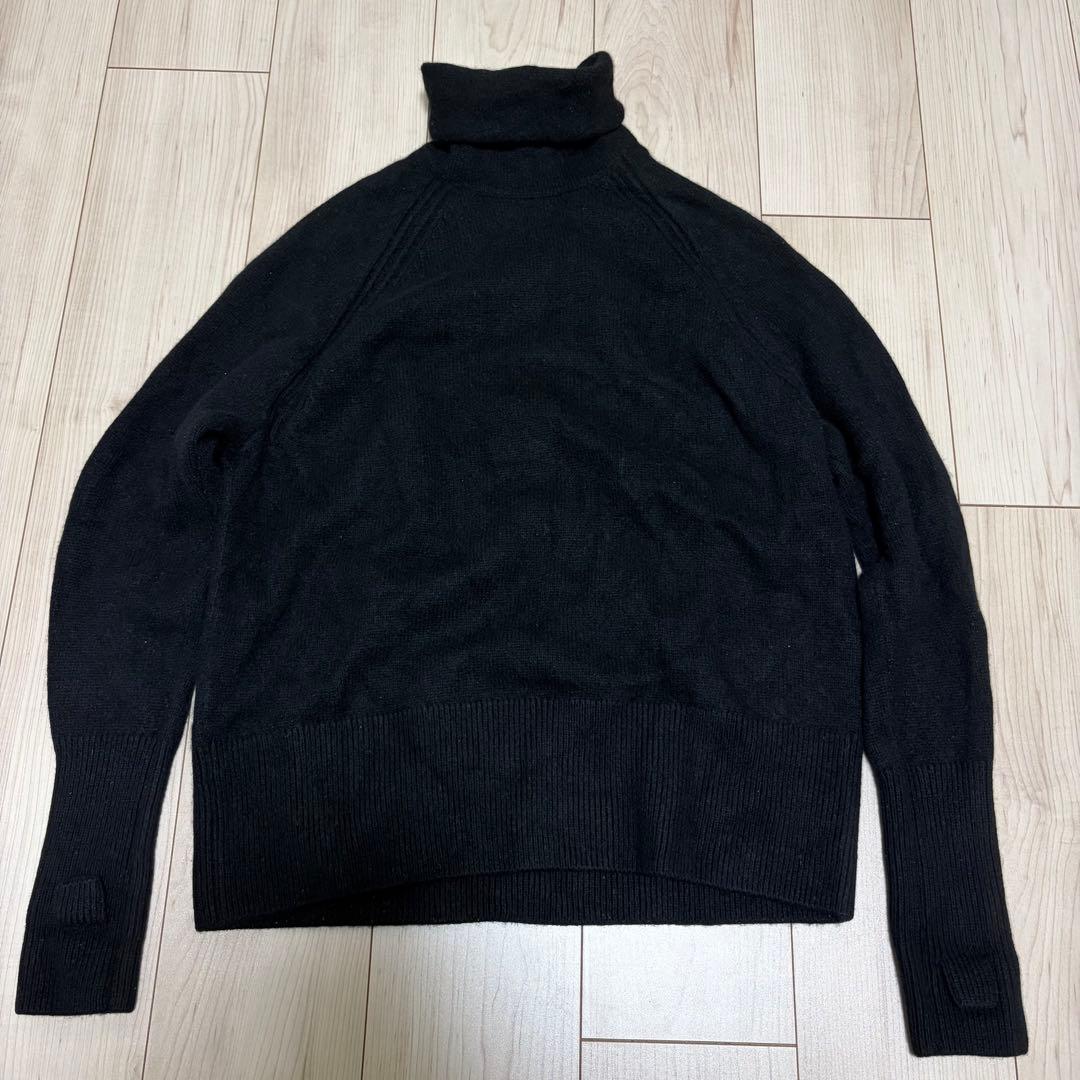 美品　cos コス カシミヤ 100% タートルネック　ニット　ブラック　S