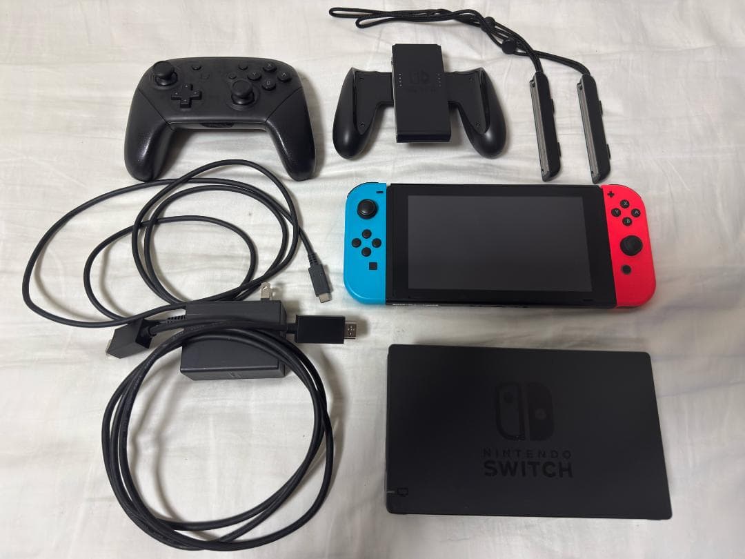 Nintendo Switch 本体 付属品あり Proコン、SDカード付き