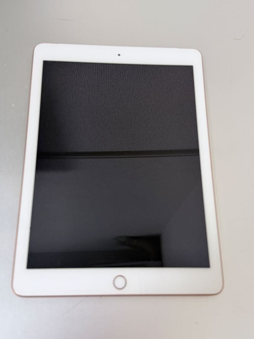 iPad 第6世代 Wi-Fi + Cellularモデル 本体のみ