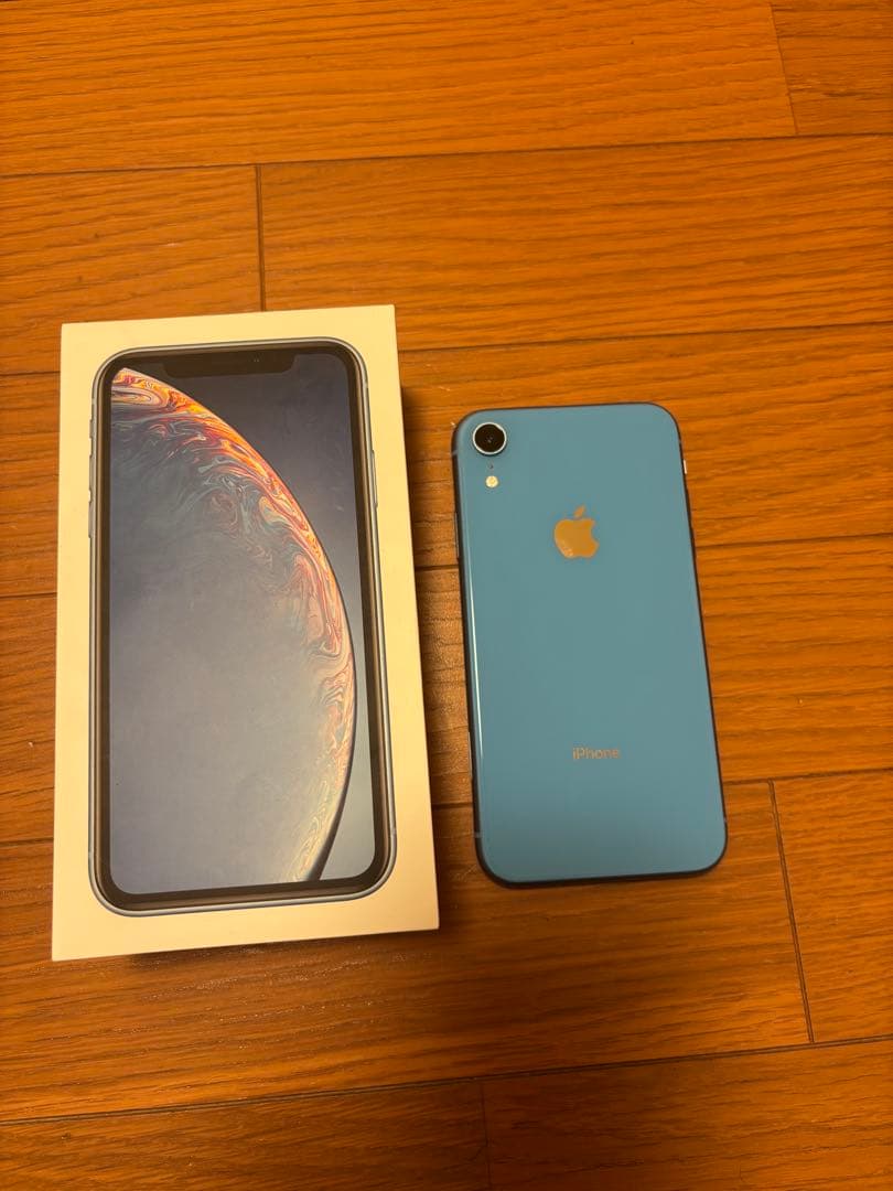 iPhone XR 128GB ソフトバンク 送料込み
