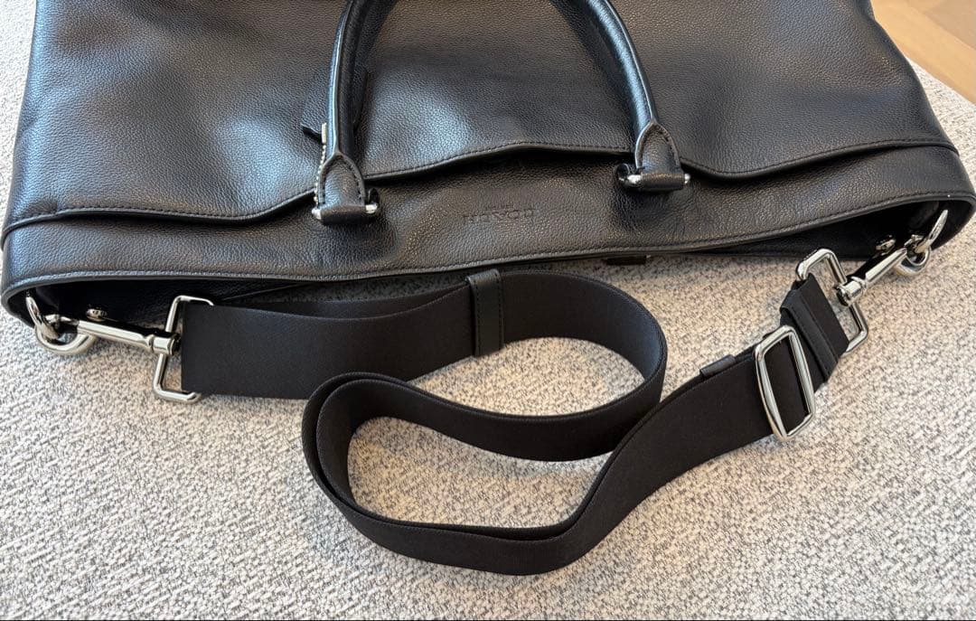 COACH コーチ ブラック レザートートバッグ F68944 新品ストラップ付