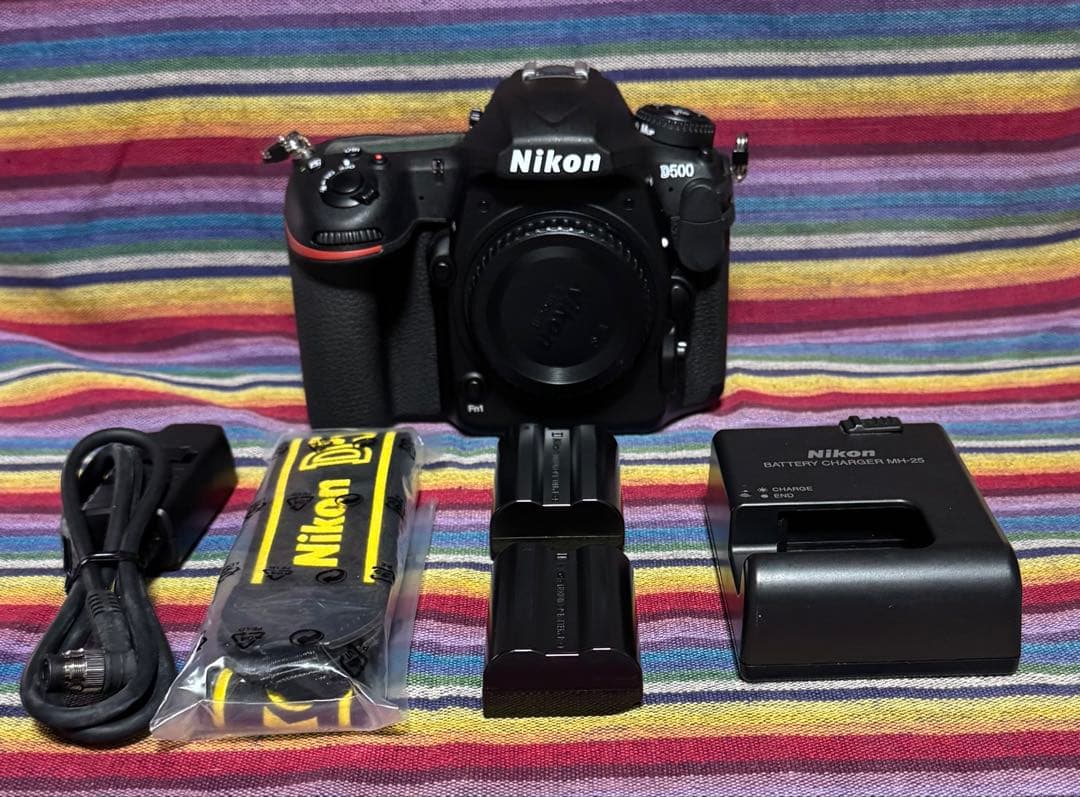 じ*ん様 【ショット数15,674！！】Nikon D500 ボディ＋アクセサリ