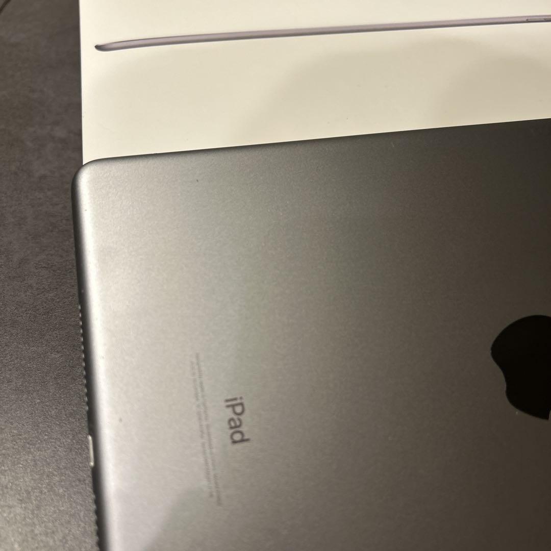 iPad 第6世代 32GB SIMフリー Wi-Fi+Cellularモデル