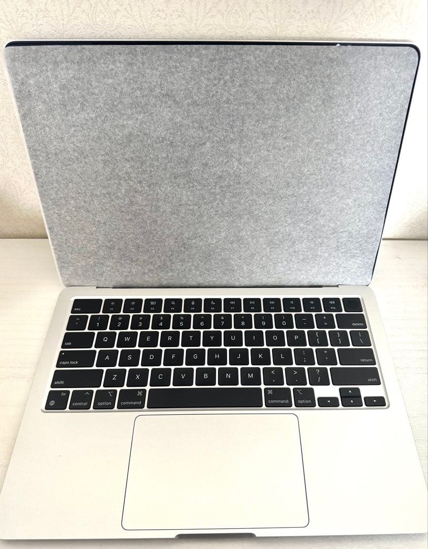 MacBook Air 13シルバー M3,256gb US 英字 キーボード