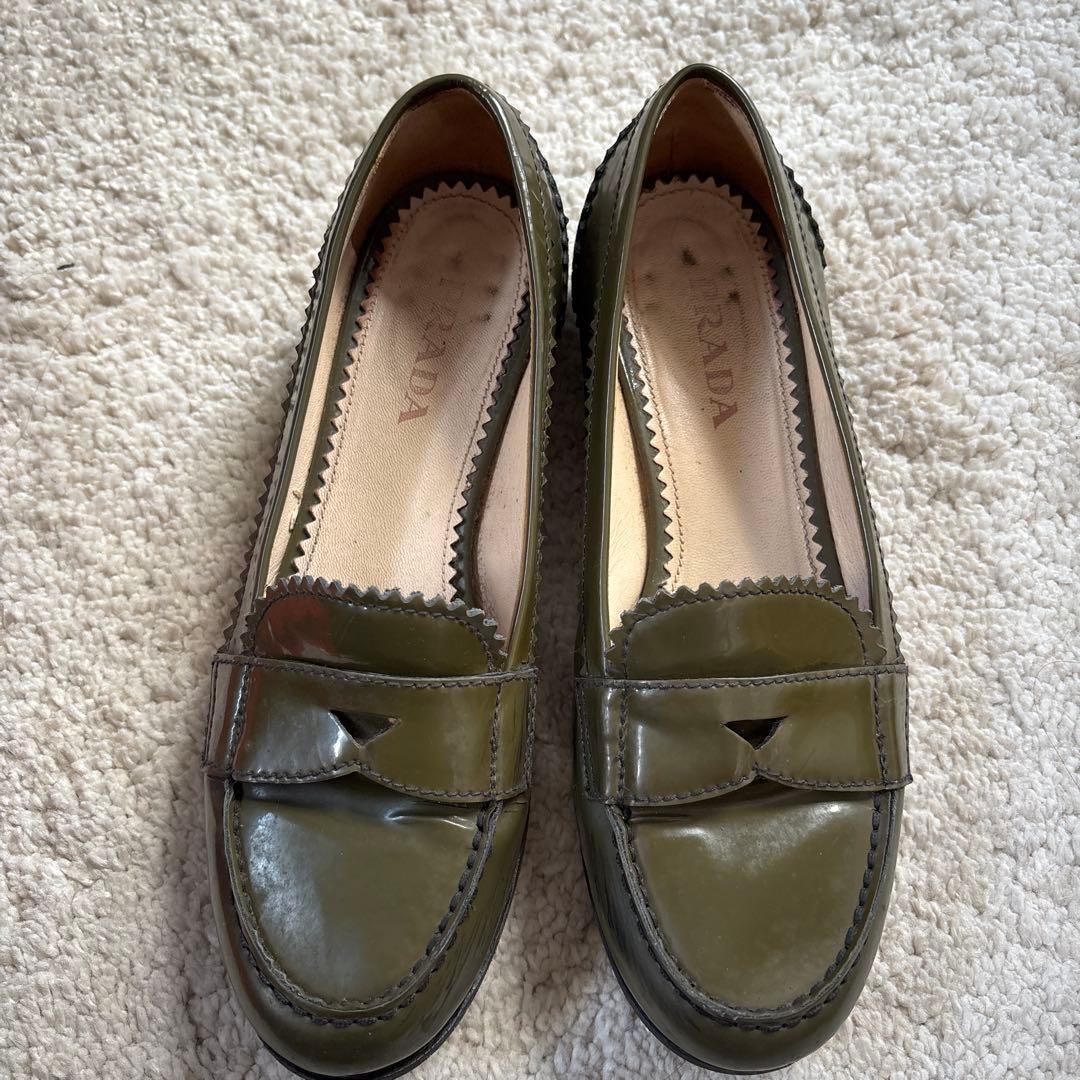 PRADA オリーブグリーン ローファー　361/2