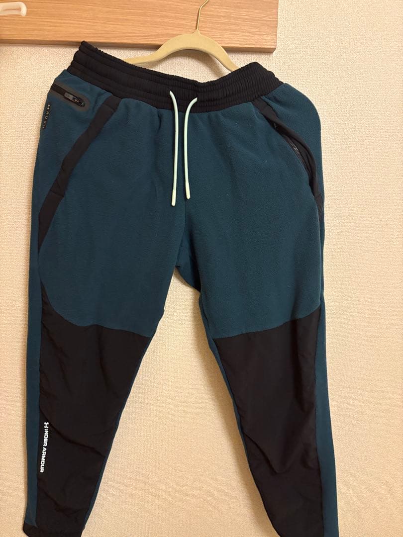 ※かおりん　アンダーアーマー　UAラッシュフリース　セットアップ