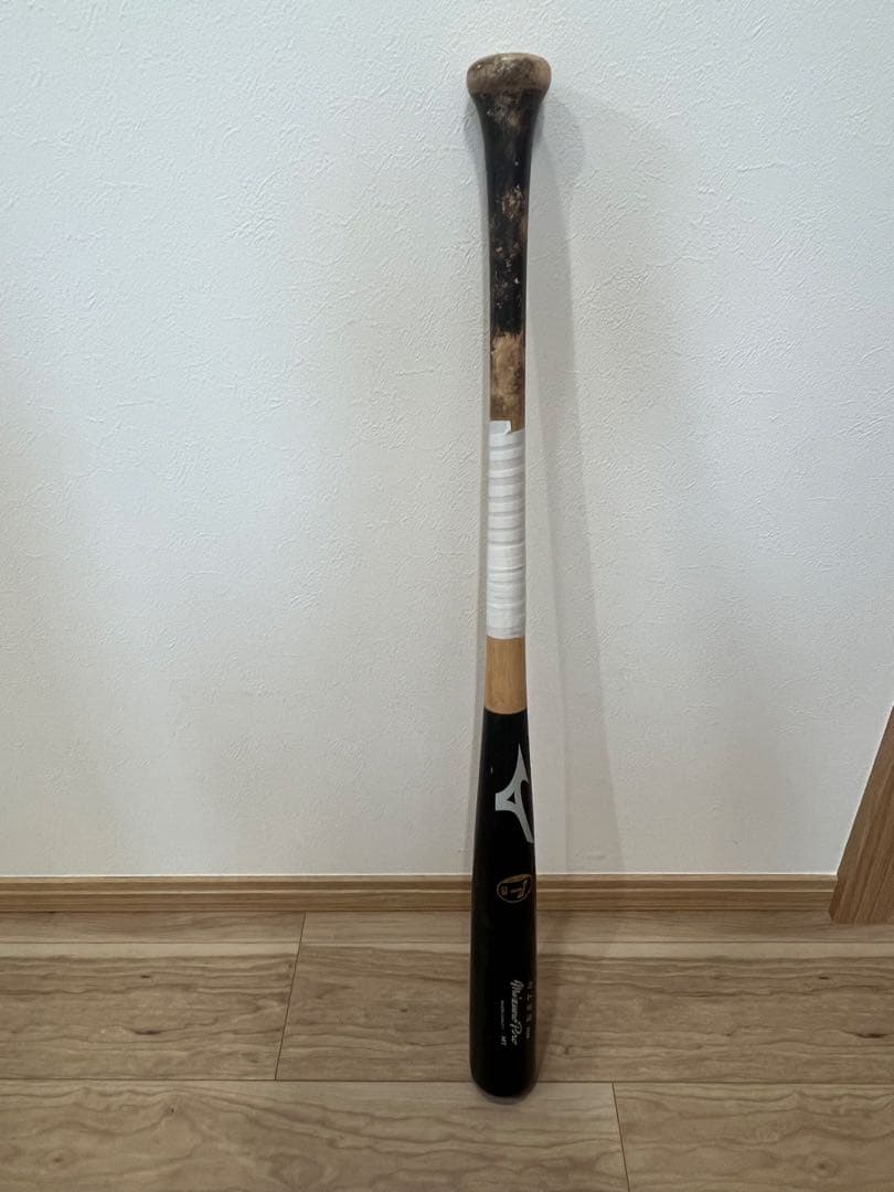 東京ヤクルトスワローズ　村上宗隆選手　実使用バット　三冠王のバット
