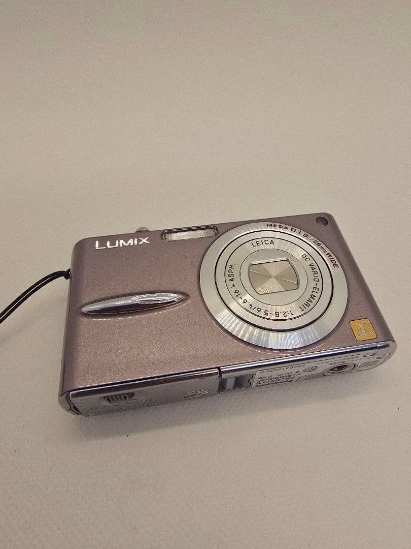 【超美品】Panasonic LUMIX DMC-FX30 付属品付 ケース付き