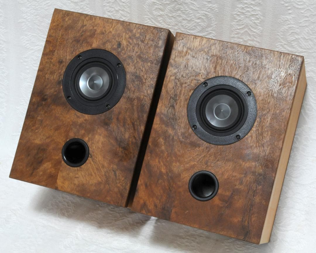 ◆ハンドメイドスピーカー ★無垢一枚板エンクロージャー製作品