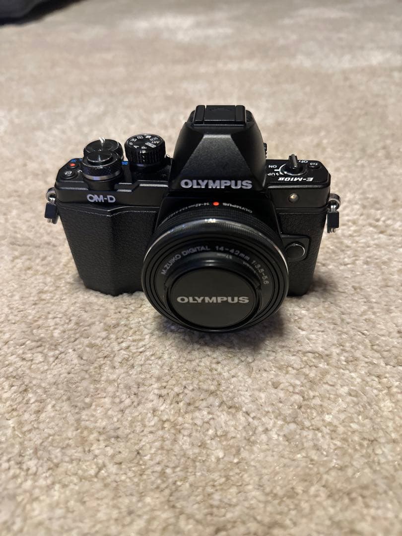 OLYMPUS OM-D E-M10Ⅱ 美品　デジタル一眼レフカメラ