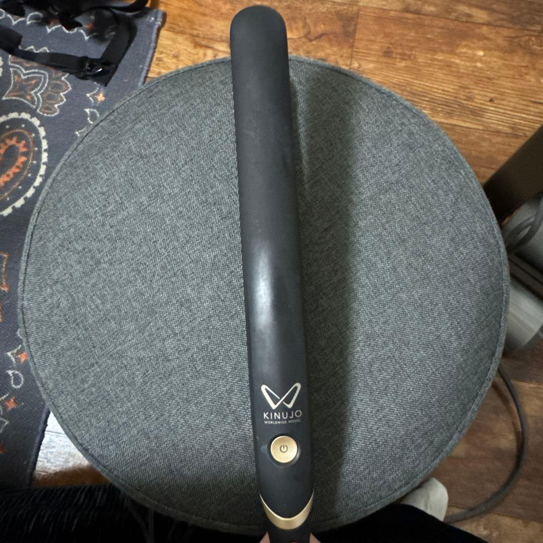 KINUJO ストレートヘアアイロン ブラック・ゴールド