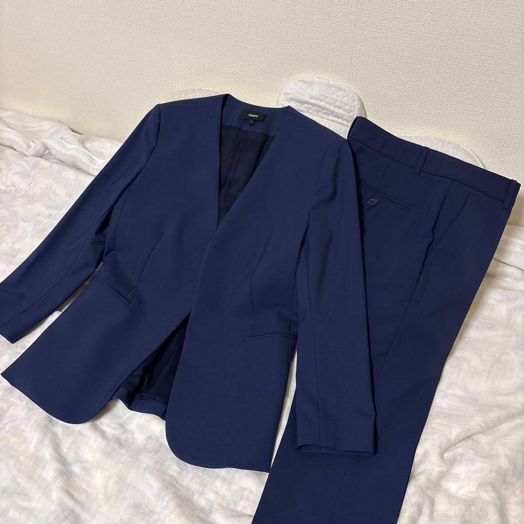 セオリー　パンツスーツ