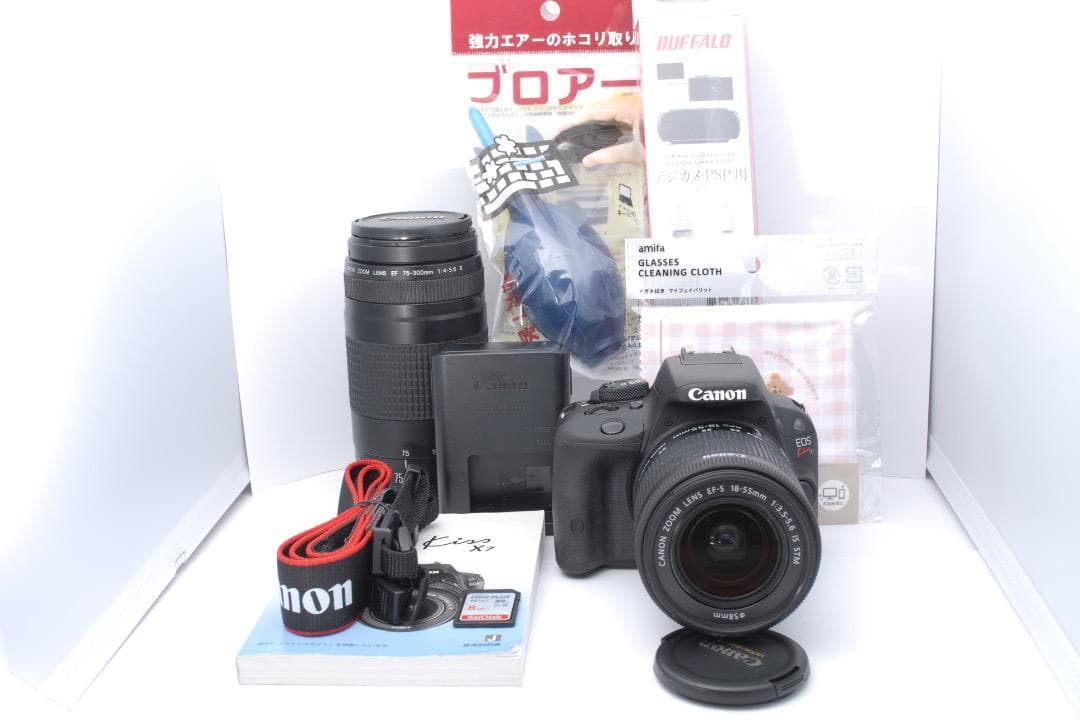 大人気軽量モデル　Canon Kiss X７デジタル一眼レフカメラWレンズキット