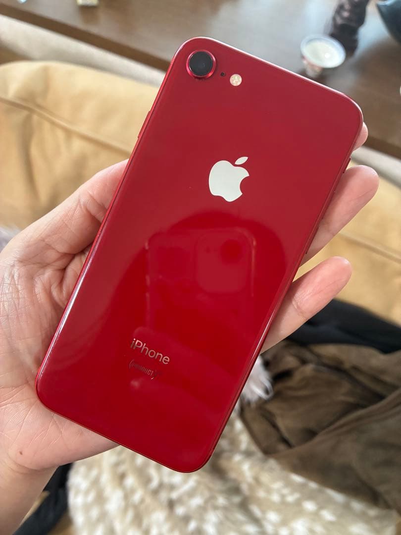 iPhone8 64gb レッド　バッテリー残77%