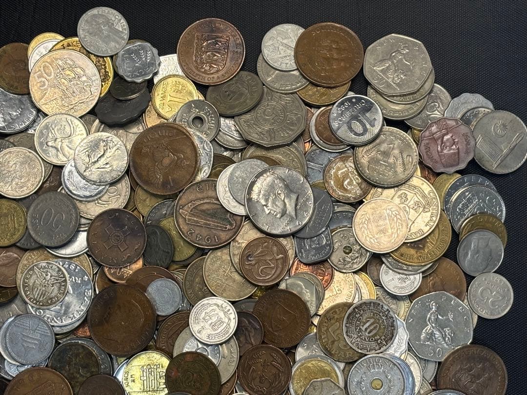 ミ*モ様 古銭　外国　銀貨　まとめて　4キロ以上　アンティーク　海外硬貨