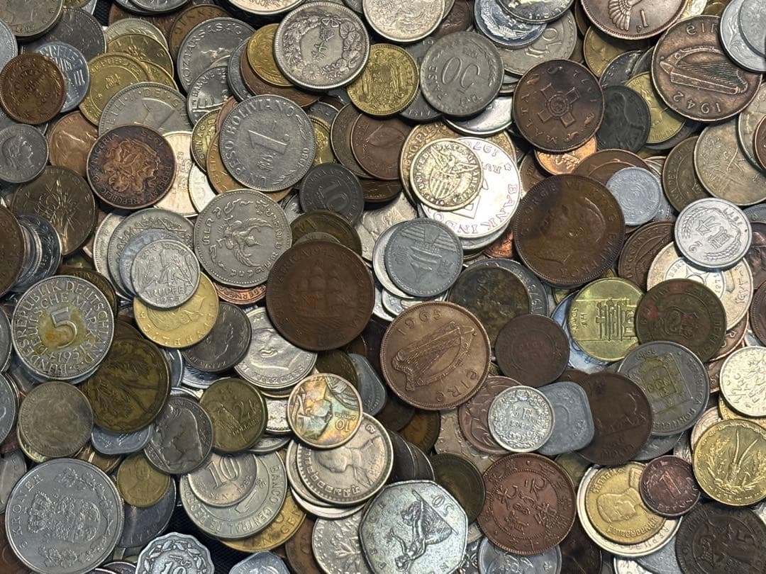 ミ*モ様 古銭　外国　銀貨　まとめて　4キロ以上　アンティーク　海外硬貨