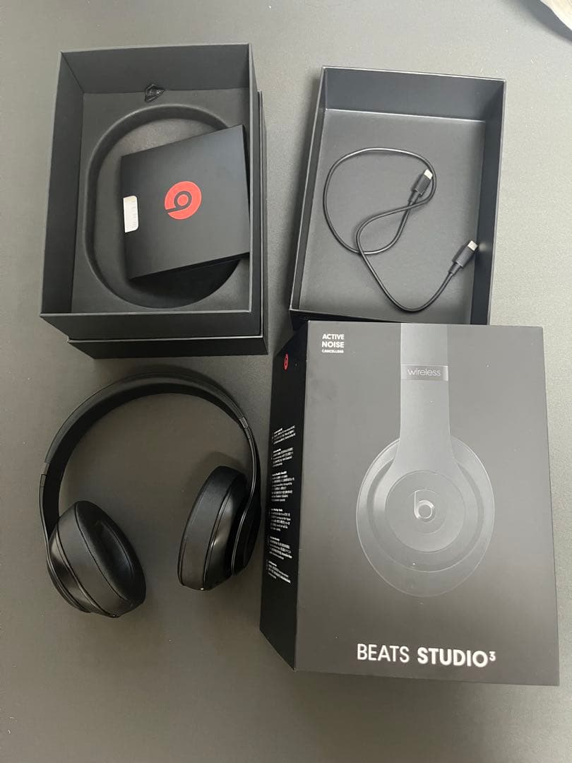 Beats Studio3 Proワイヤレスヘッドフォン ブラック