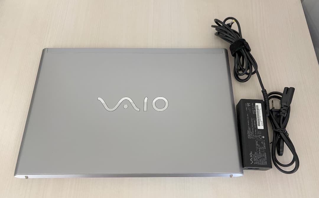 VAIO ノートパソコン i5-6200U 2.30GHz / 13.3インチ