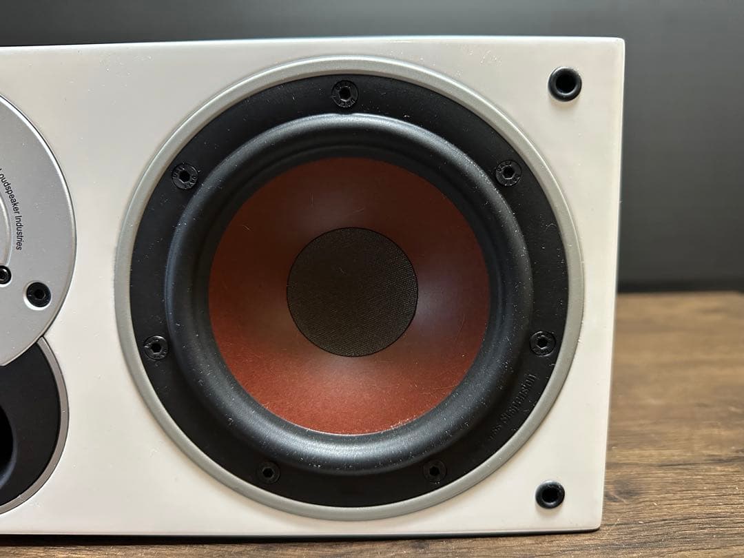 美品　DALI センタースピーカー ZENSOR VOKAL ホワイト