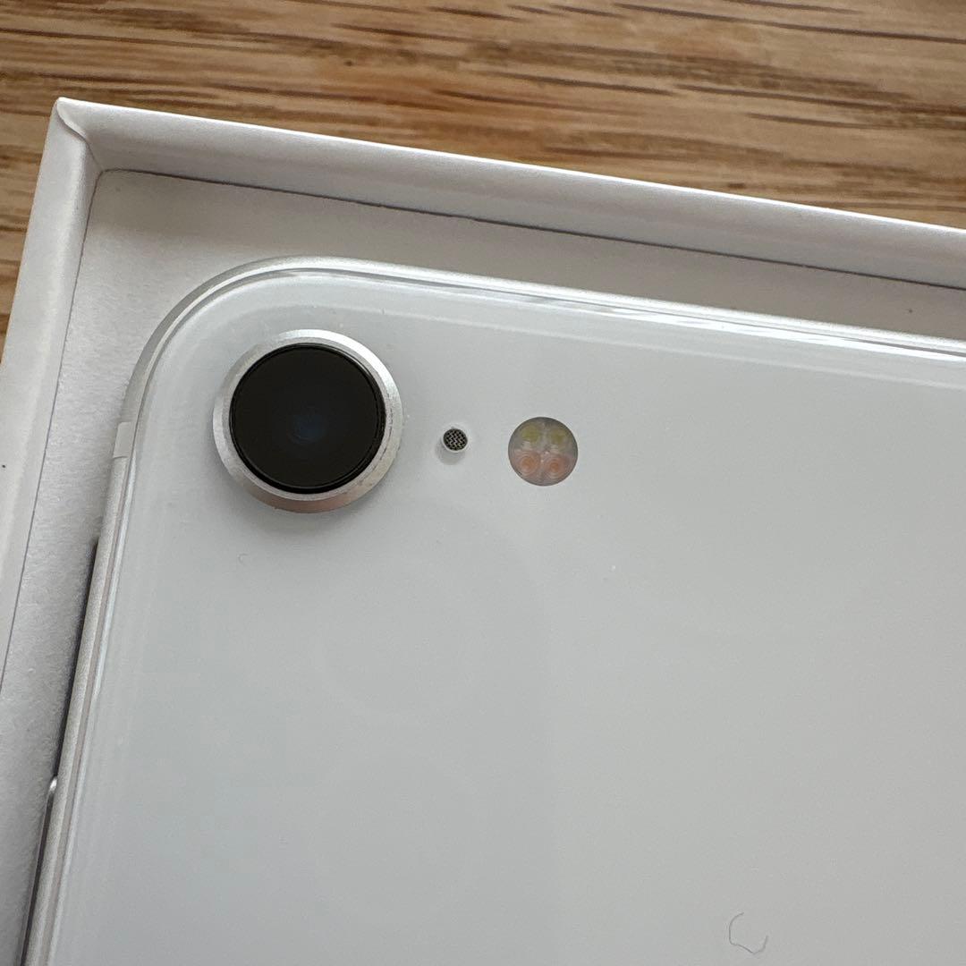 iPhone SE2 ホワイト 64GB