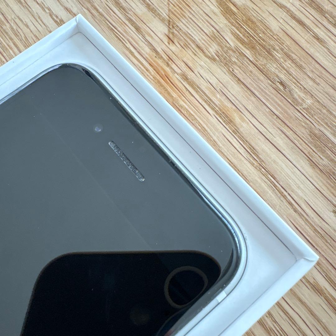 iPhone SE2 ホワイト 64GB