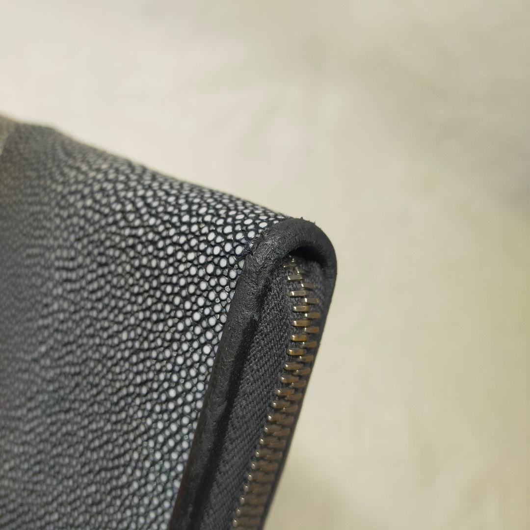 希少 ボッテガヴェネタ スティングレイ エイ革 ラウンドファスナー 黒