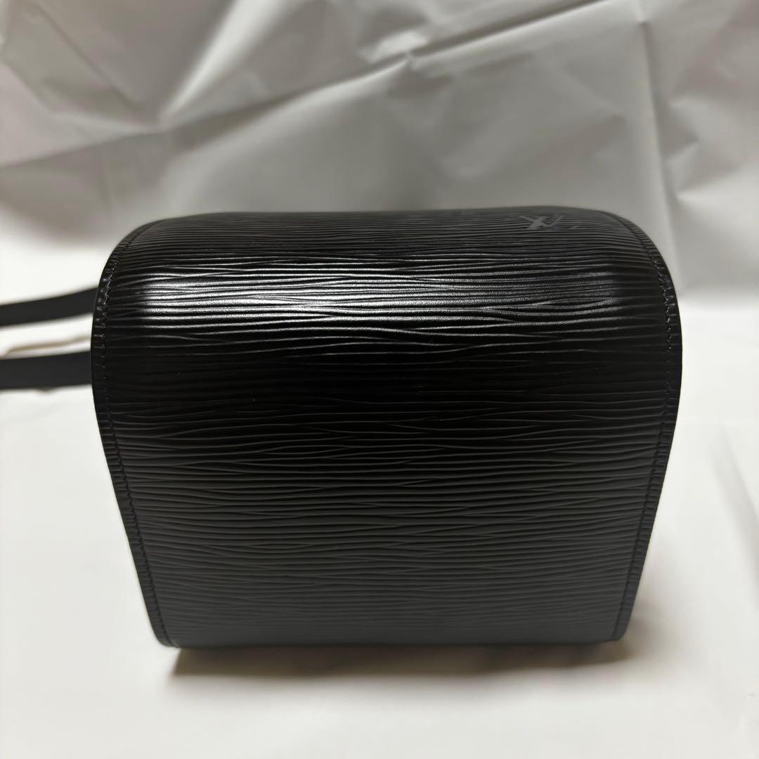 LOUIS VUITTON ルイヴィトン エピ ミニュイ ブラック M52392