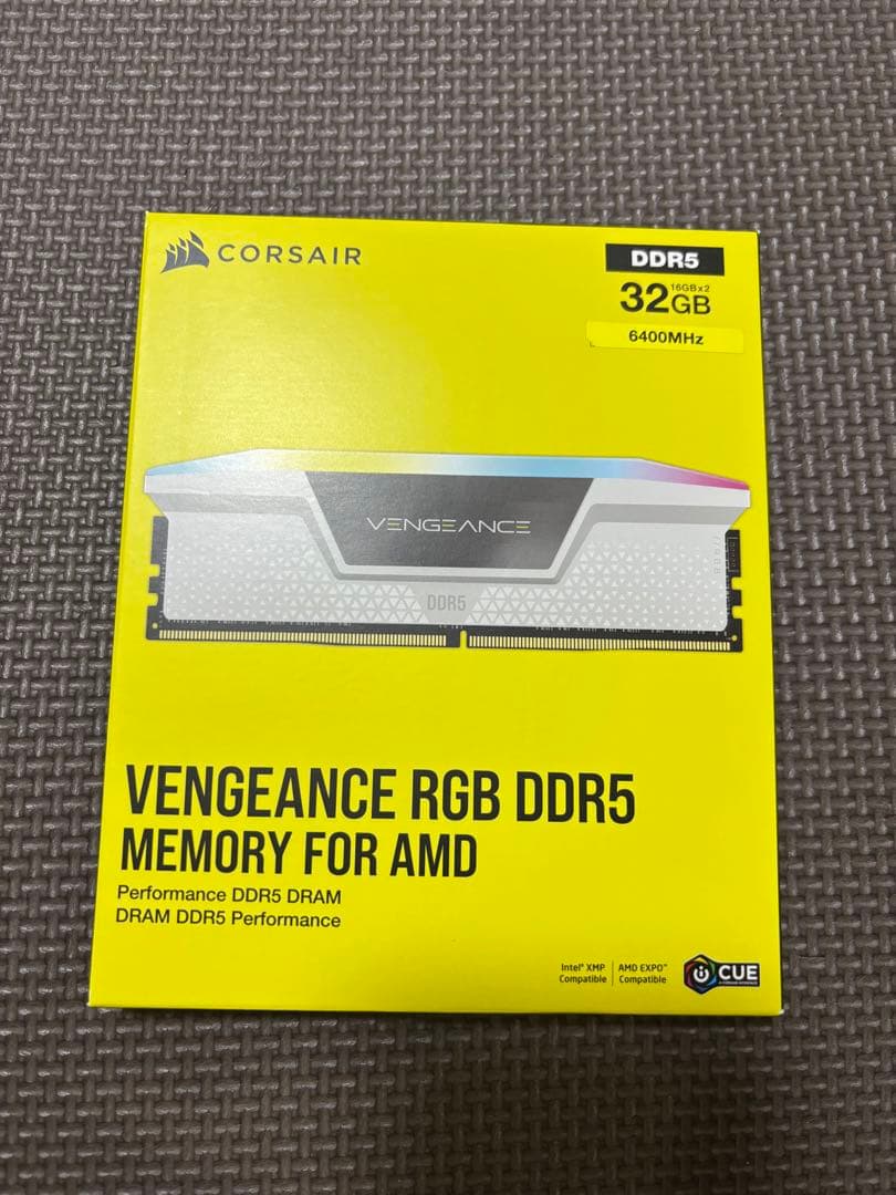 メモリー CORSAIR VENGEANCE RGB DDR5 32GB 6400MHz