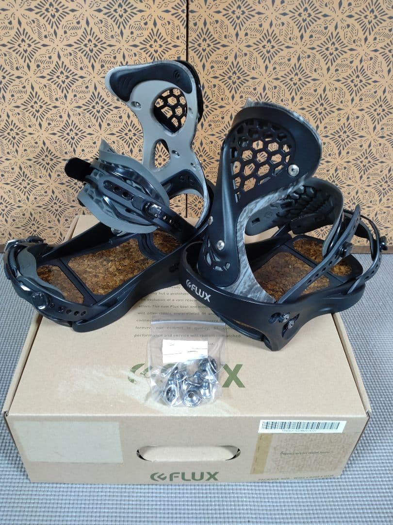 17-18 FLUX XV LTD Sサイズ フラックス ビンディング