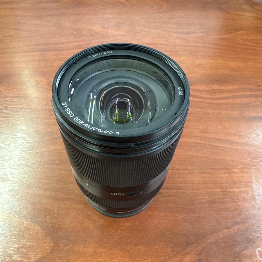 E 18-200mm F3.5-6.3 OSS LE ズームレンズ