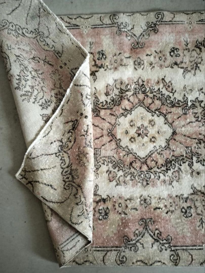 c*o様 ヴィンテージラグ　モーブピンク×ベージュ