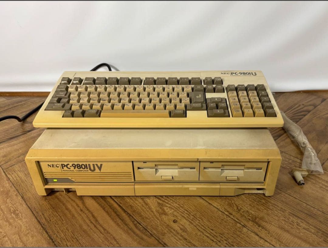 通電OK NEC パーソナルコンピュータ PC-9801UV キーボード付き