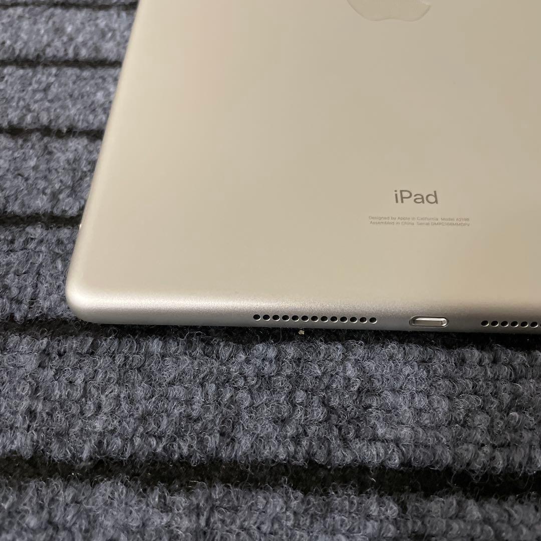 114 iPad 7世代 32GB SIMフリー シルバー