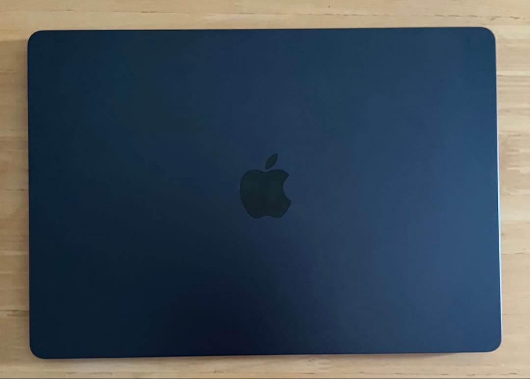 【美品】MacBook Air M2 15インチ 容量256GB メモリ8GB