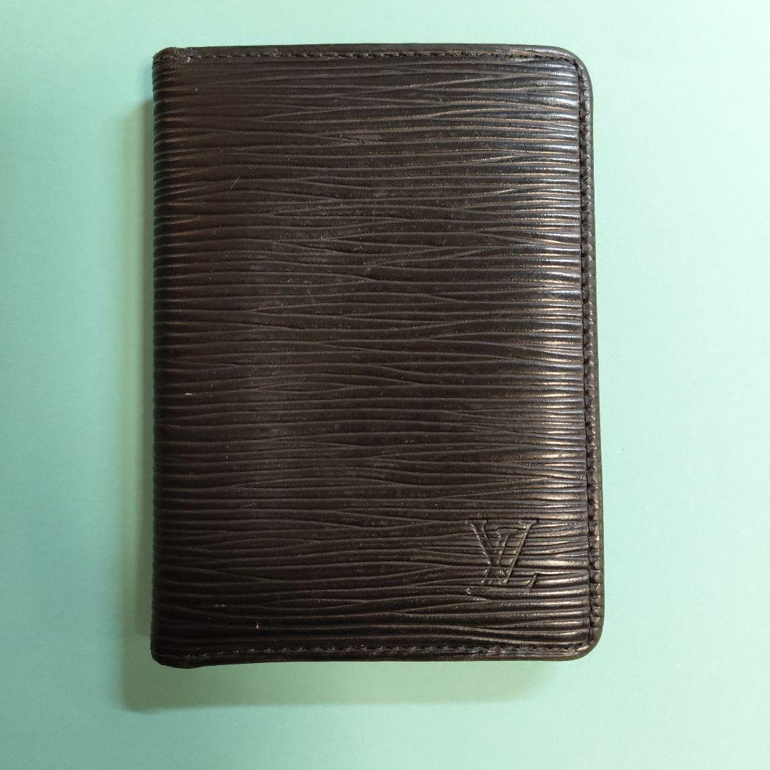 Louis Vuitton エピ　ポルトカルト パスヴェルティカル（黒）