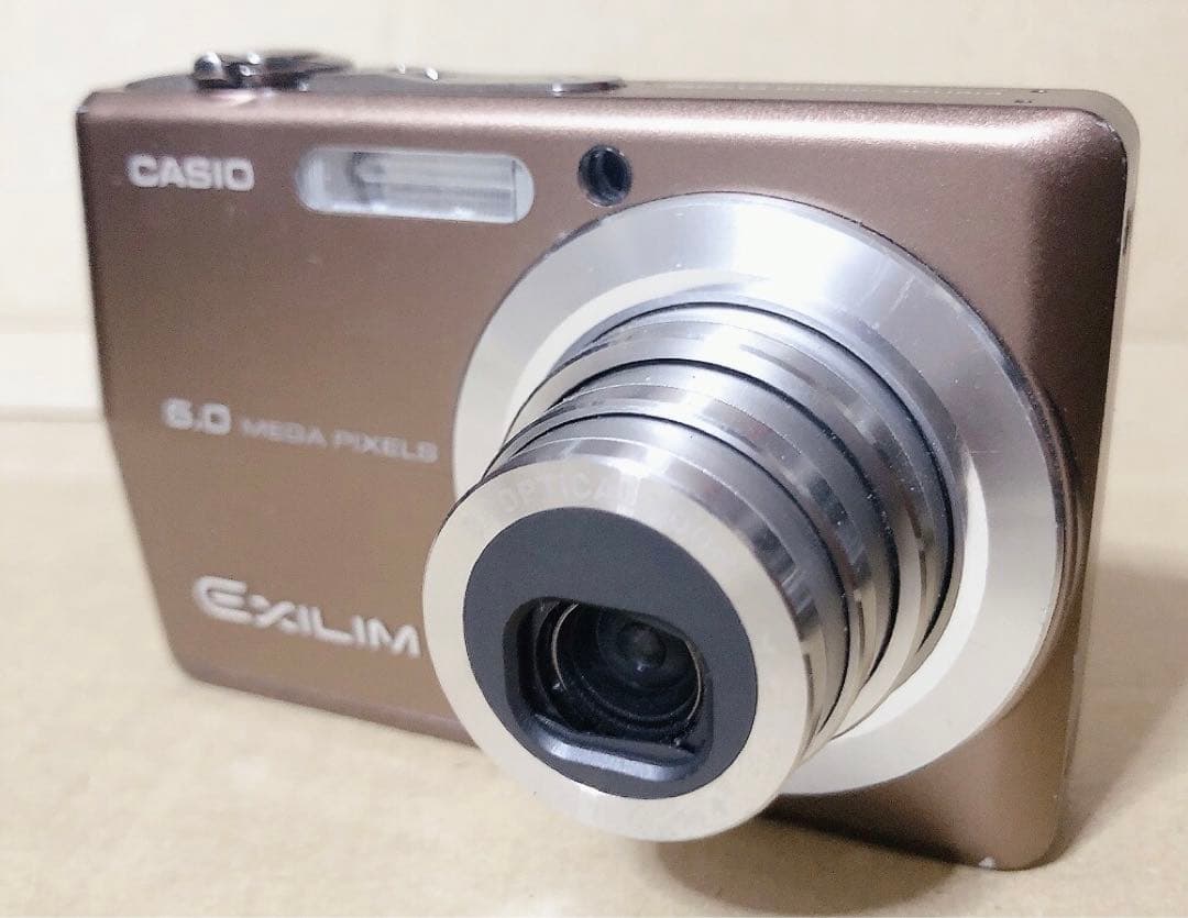 CASIO デジタルカメラ　EX-Z600