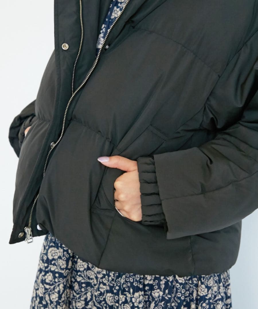 ルクールブラン　プリーツレイヤードフードショートダウン