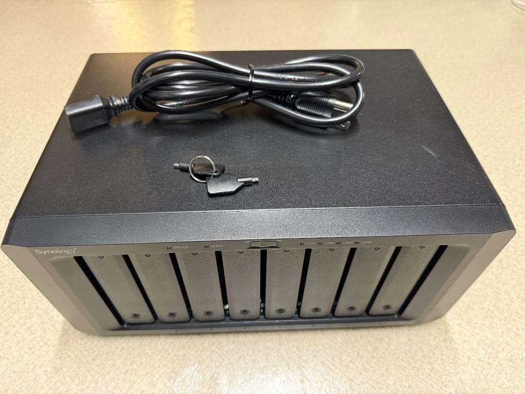 Synology DS1821+ 8ベイ NAS 32GB+10GbE+SSD