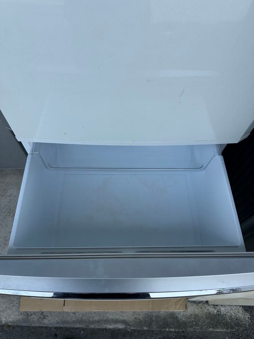 三菱　ホワイト冷蔵庫　多機能　製氷付き