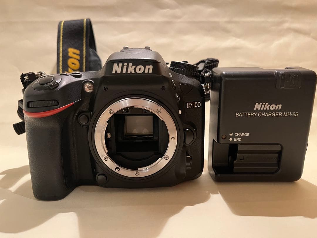 Nikon D7100 ボディ 美品 51点AF 高画質 動画 フルHD