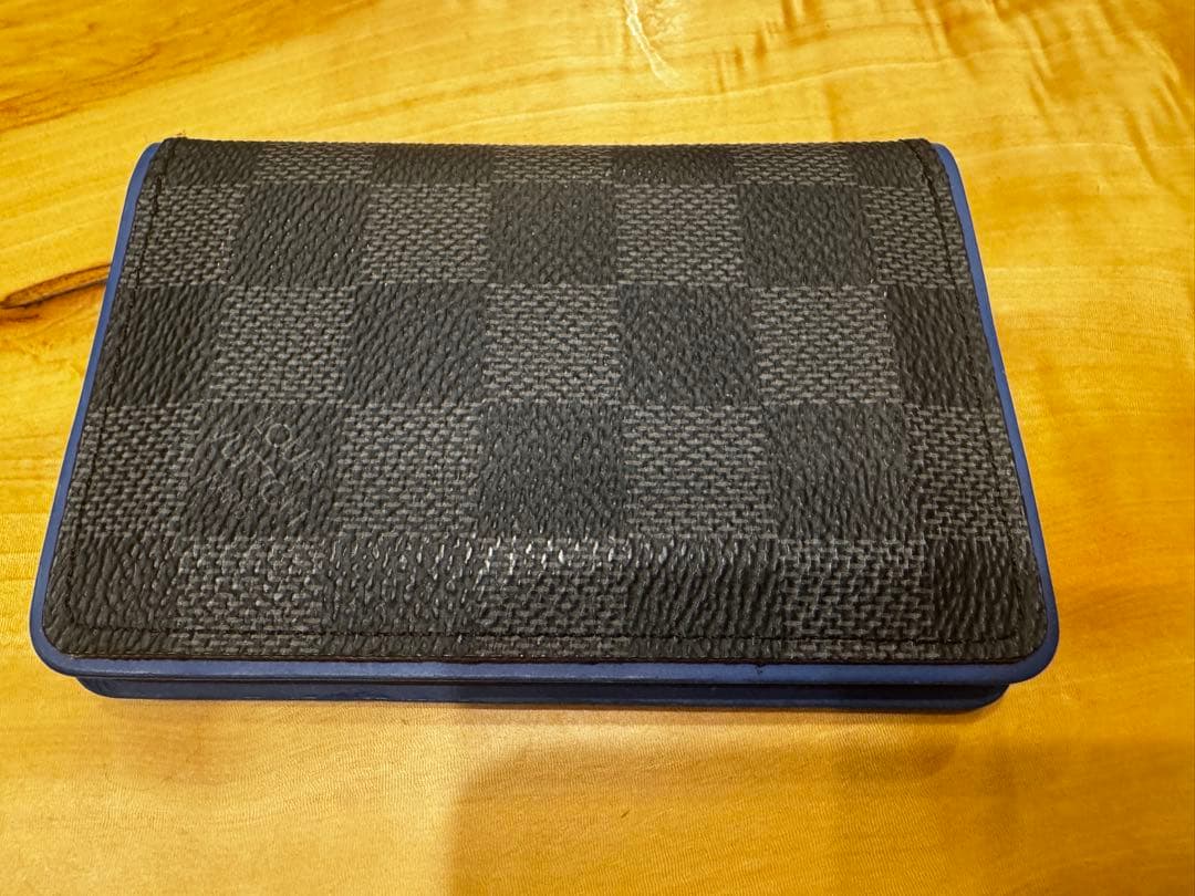 Louis Vuitton ダミエ レザー名刺入れ