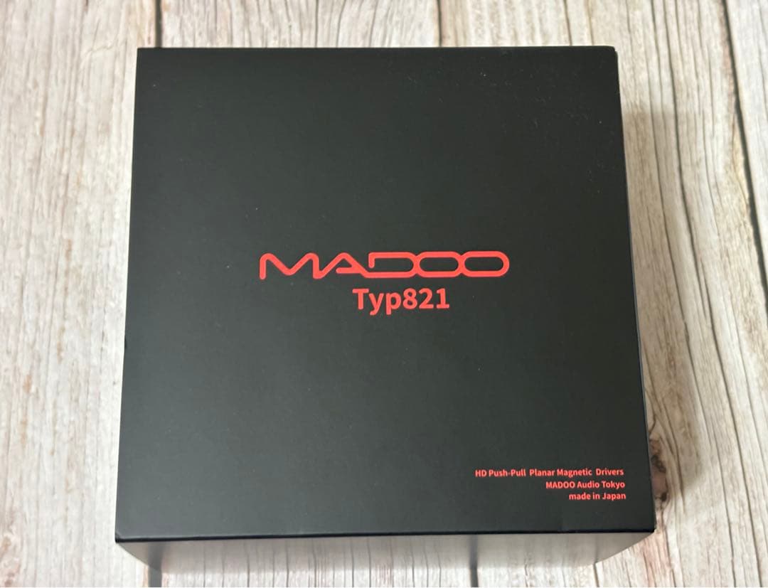 イヤホン MADOO Typ821