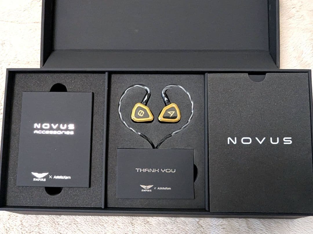 極美品 Astell&Kern Empire Ears NOVUS　79万円